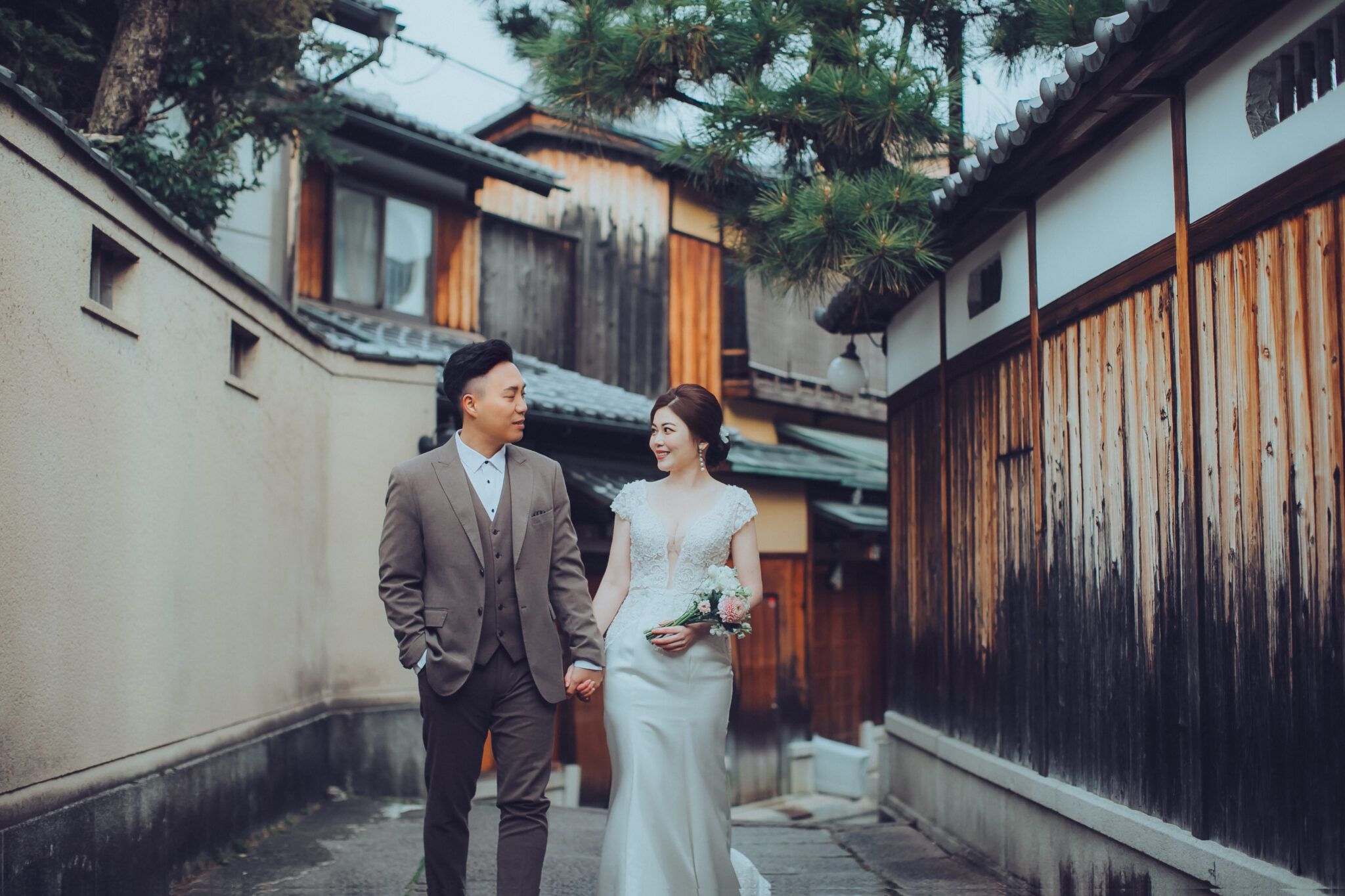 京都八坂庚申堂彩色猴球婚紗照-網美景點