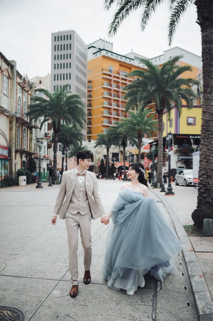 海外婚紗推薦・棕櫚樹街頭漫步 棕櫚樹街頭漫步的新人|海外婚紗