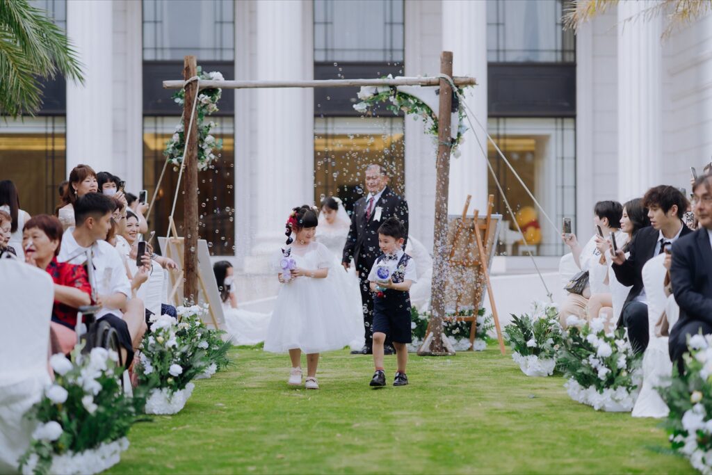 艾茉爾婚宴會館婚攝 花童泡泡進場 艾茉爾婚宴會館婚攝 花童泡泡進場