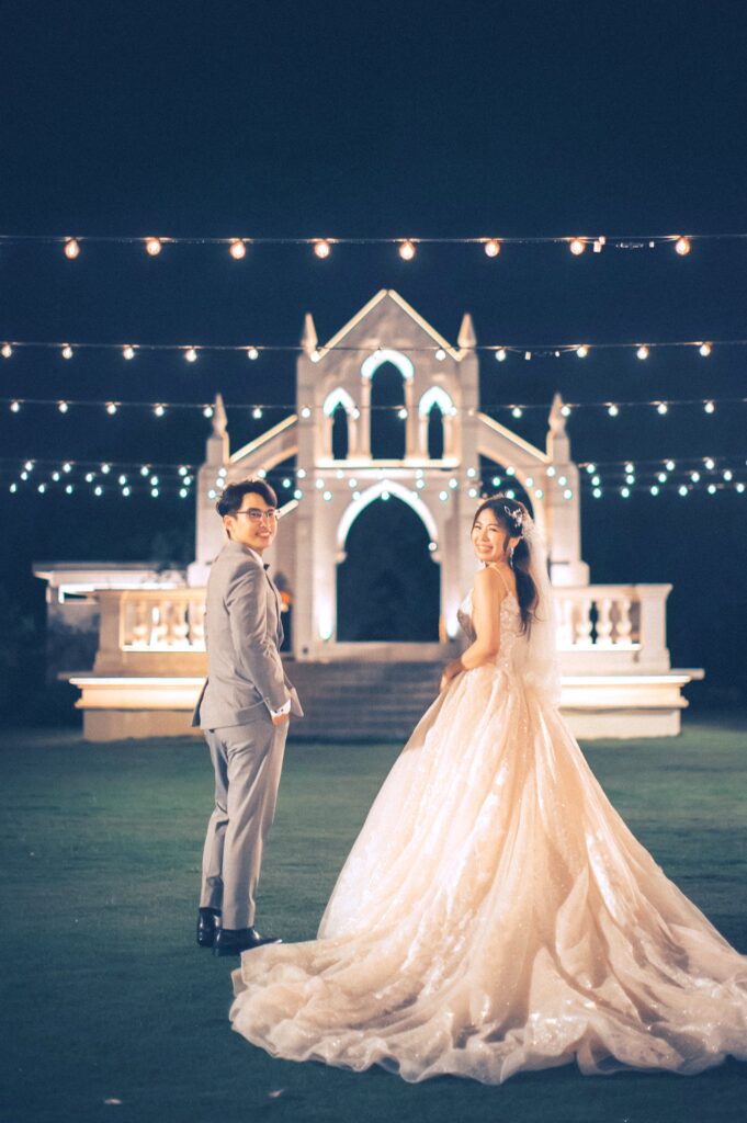夜晚戶外的新人合照 新竹婚攝 夜晚戶外新人合照