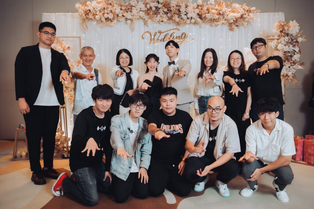 婚宴好友大合照 婚宴好友大合照